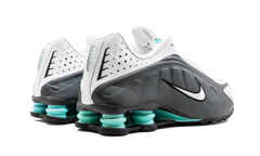 Shox R4 104265 132