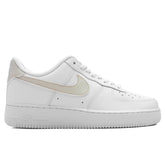 Air Force 1 '07 - White/Light Khaki