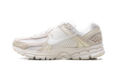 Zoom Vomero 5 WMNS "Phantom Light Bone" HQ0458 003